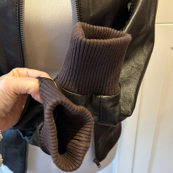 Danier Brown Leather Bomber Jacket XS, genuine leather, excellent condition - Picture 6 of 12